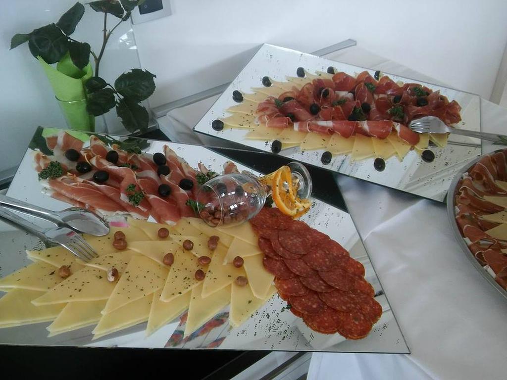 Garfild Guest House Novi Vinodolski Eksteriør billede