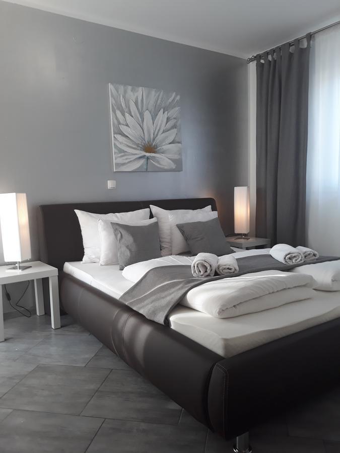 Garfild Guest House Novi Vinodolski Eksteriør billede