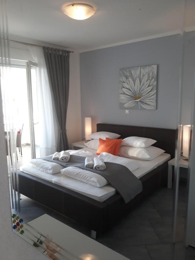 Garfild Guest House Novi Vinodolski Værelse billede